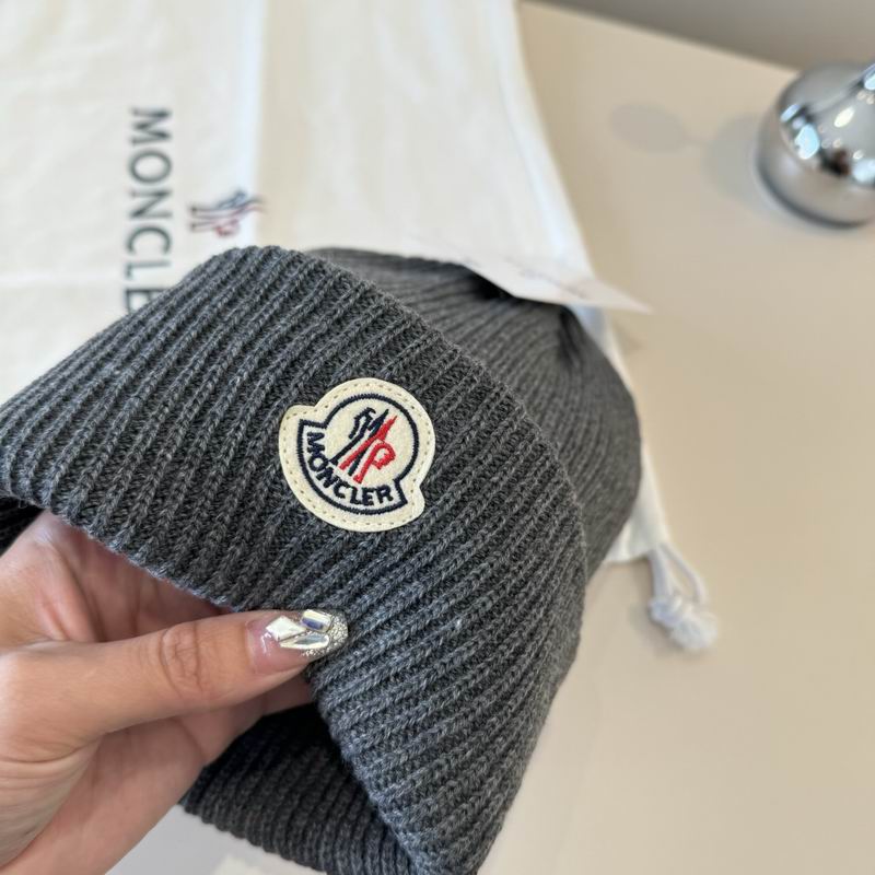 Moncler Hat (2077)