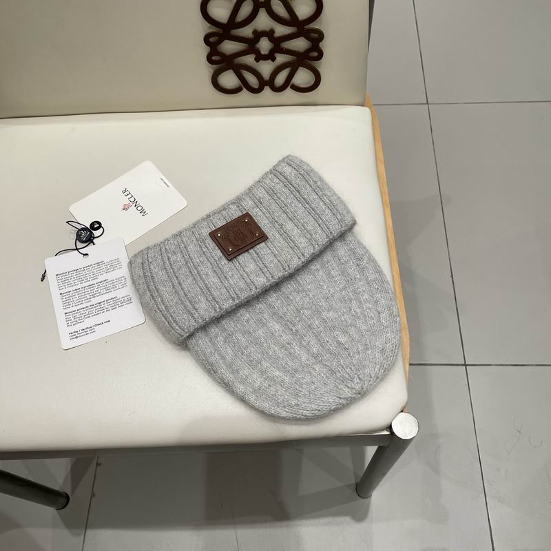 Moncler Hat (209)