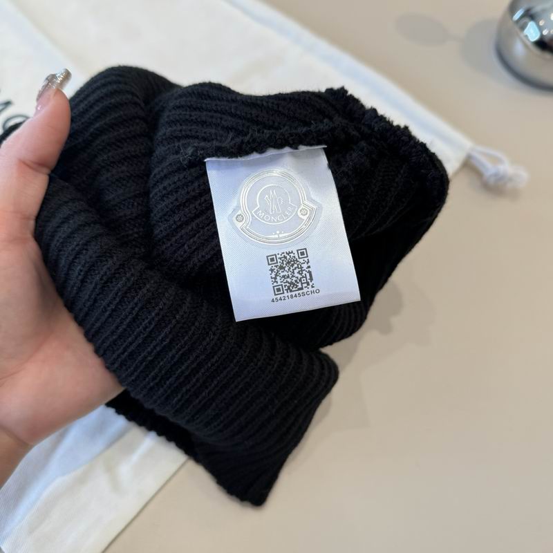 Moncler Hat (2102)
