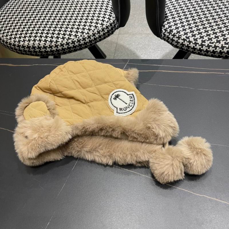Moncler Hat (241)