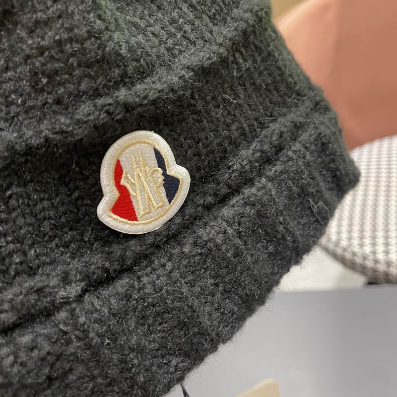 Moncler Hat (682)