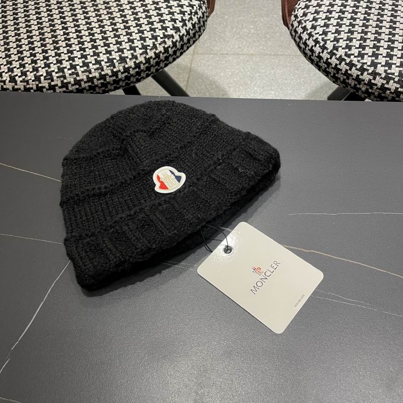 Moncler Hat (688)