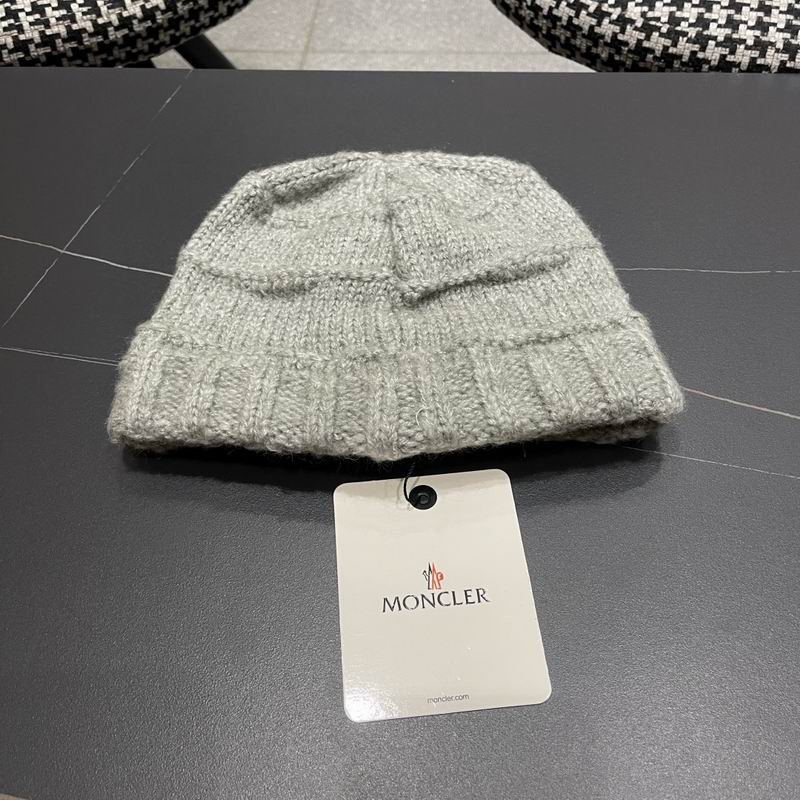 Moncler Hat (696)