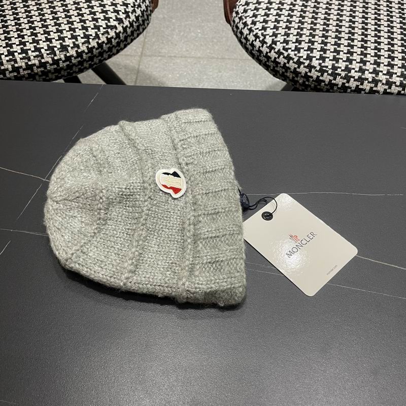 Moncler Hat (699)