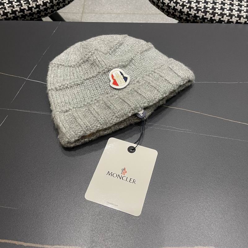 Moncler Hat (700)