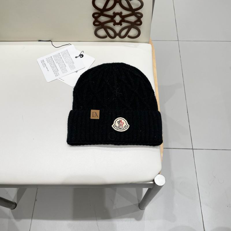 Moncler Hat (90)