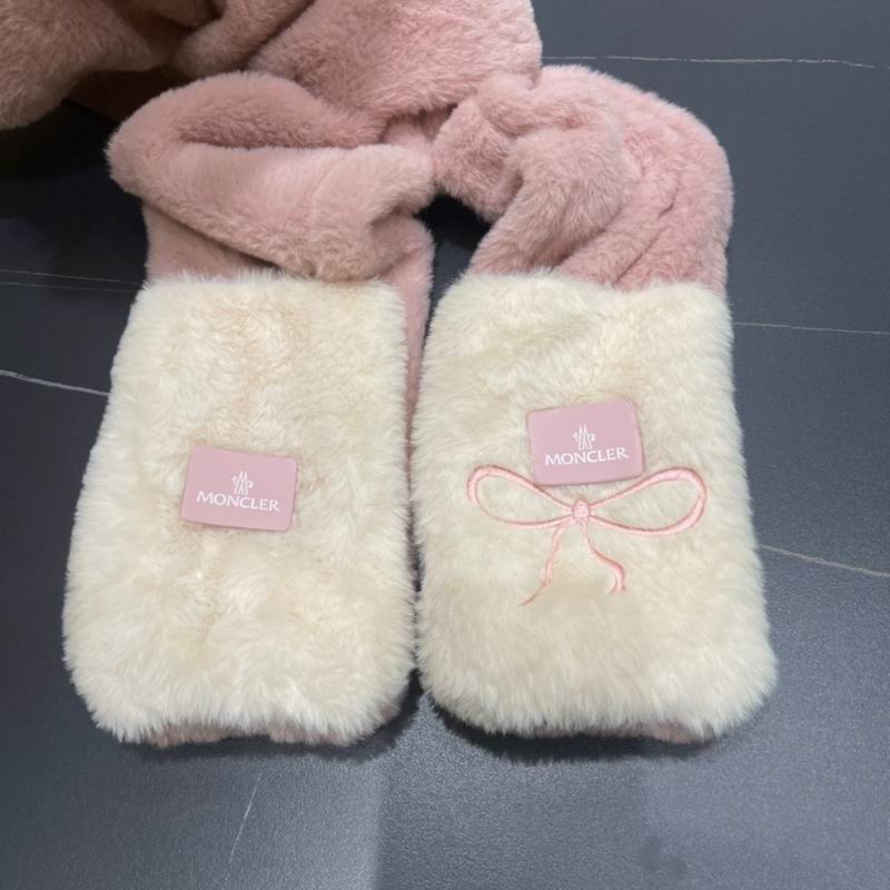 Moncler Scarf Hat (141)