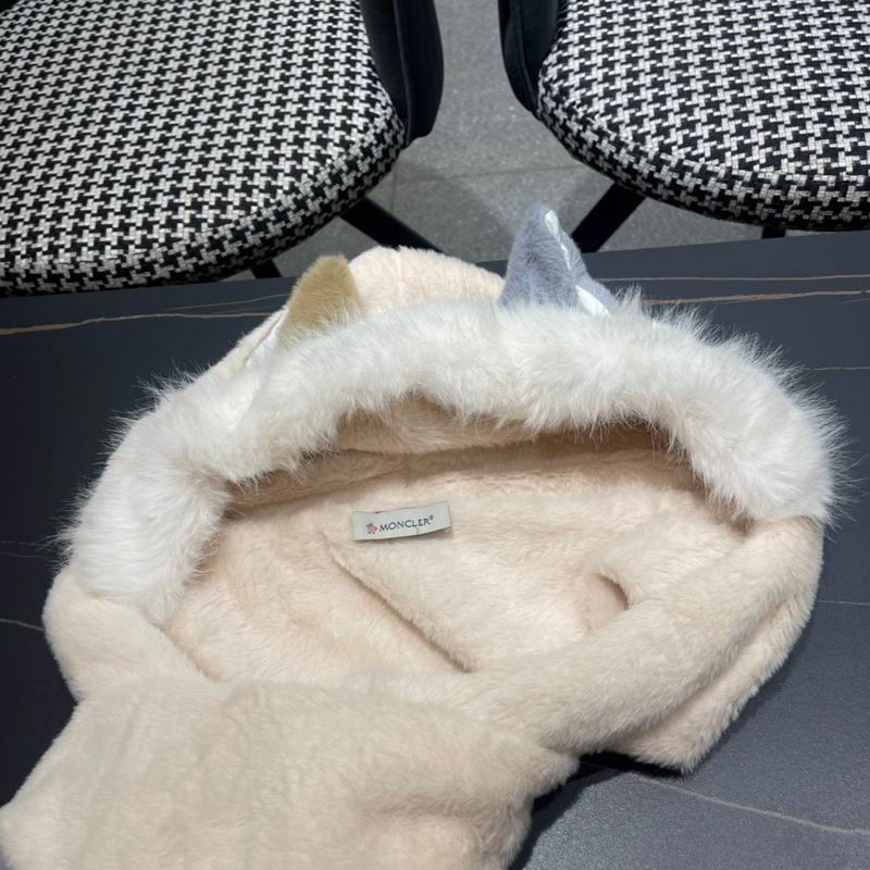 Moncler Scarf Hat (94)
