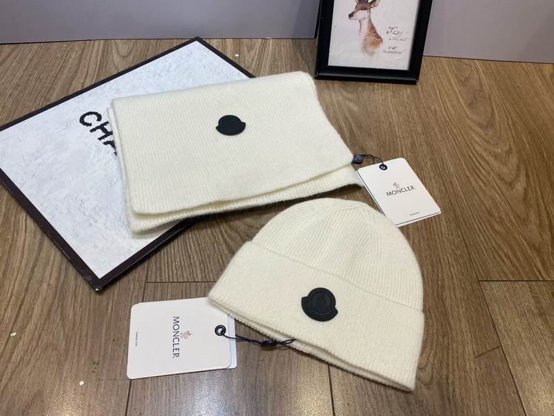 Moncler Scarf Hat (96)