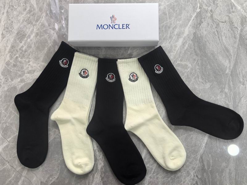 Moncler Socks (5)
