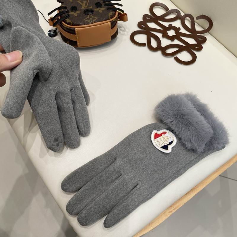 Moncler gloves 31 (10)