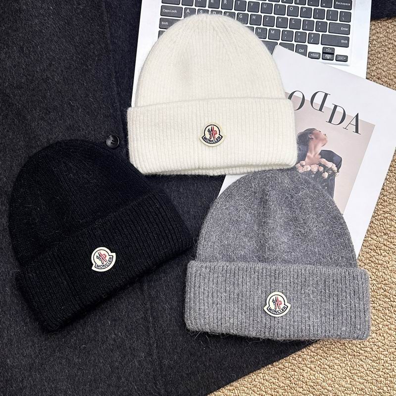 Moncler hat (1493)