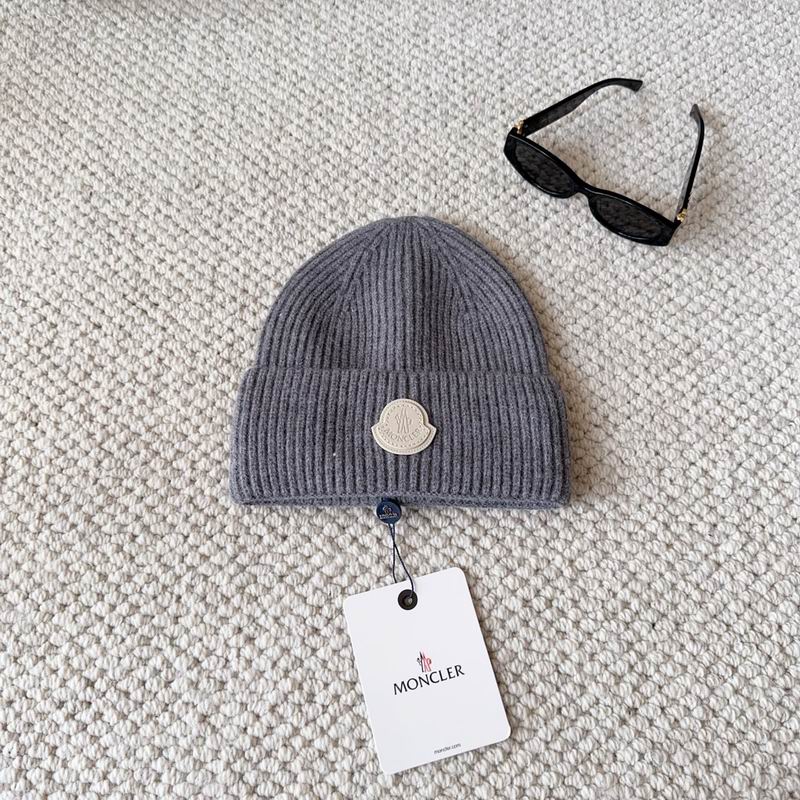 Moncler hat (244)