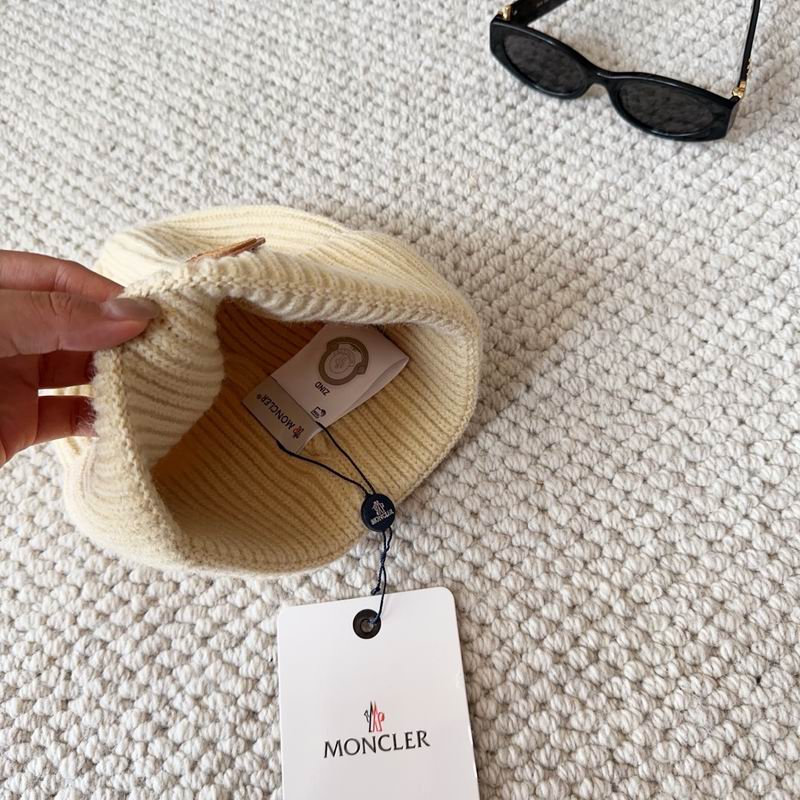 Moncler hat (250)