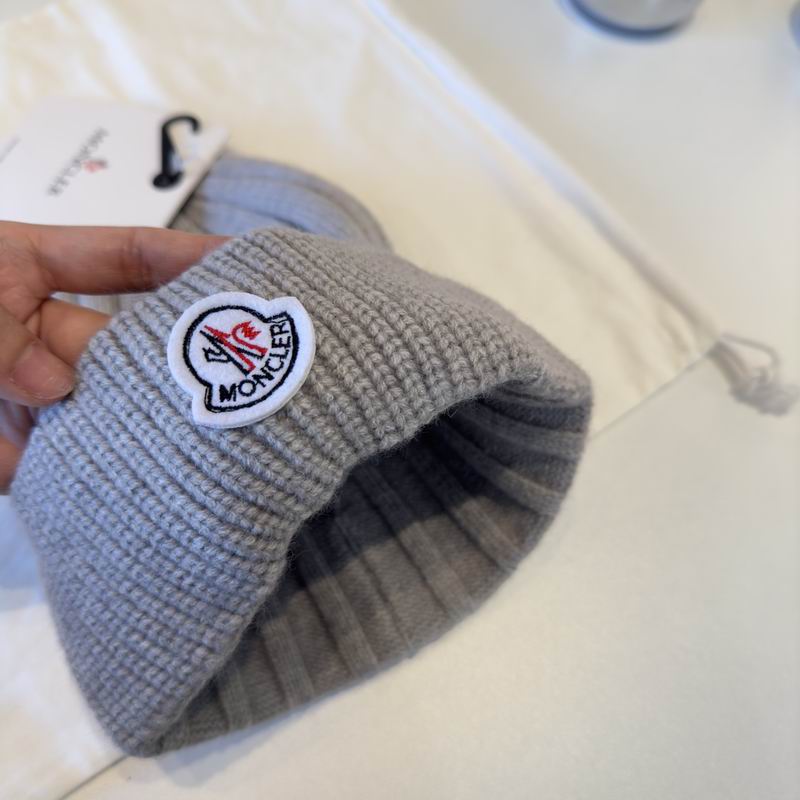 Moncler hat (365)