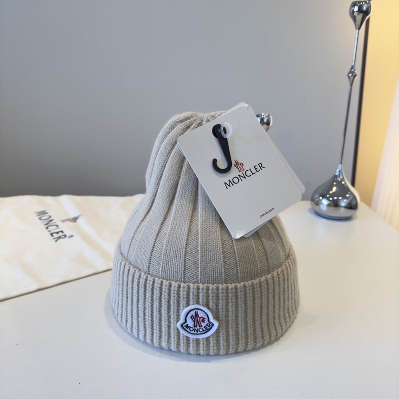 Moncler hat (369)