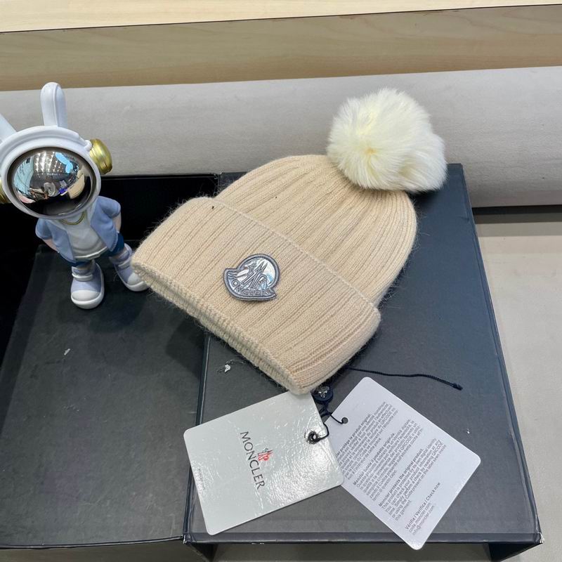 Moncler hat (589)