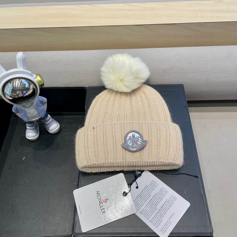 Moncler hat (590)