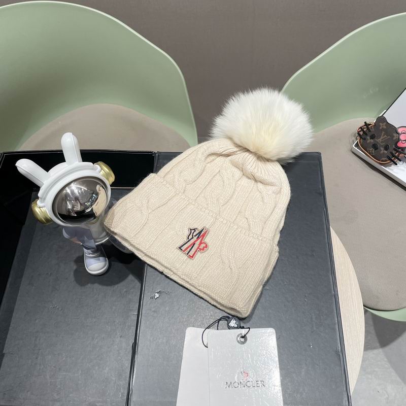Moncler hat (607)