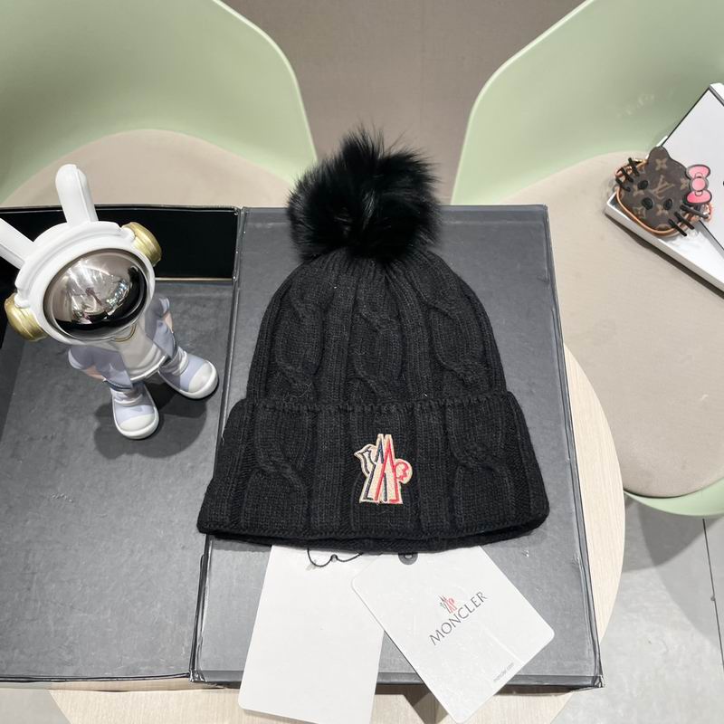 Moncler hat (617)