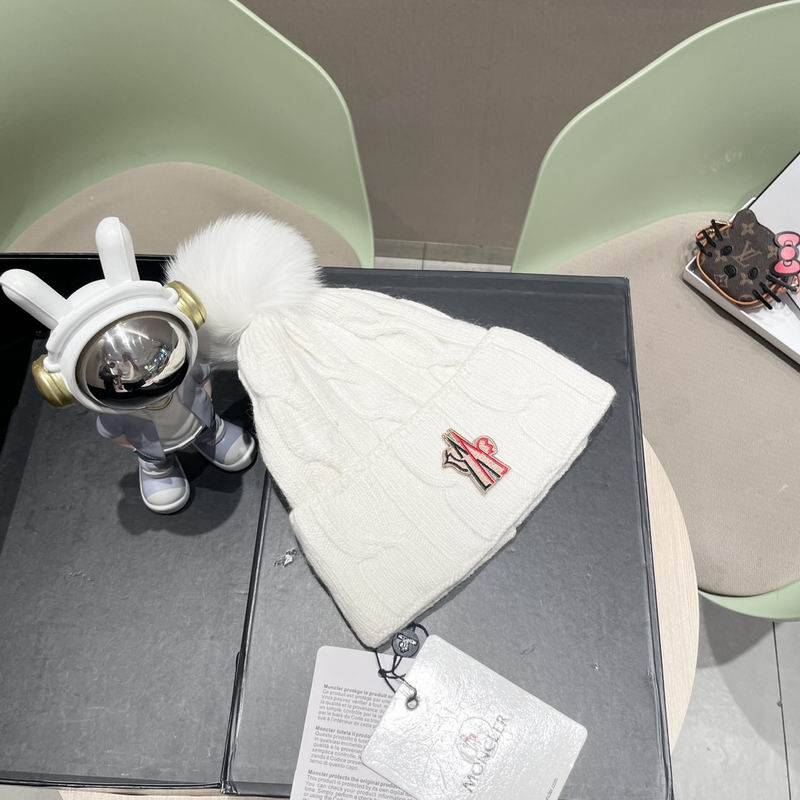 Moncler hat (633)
