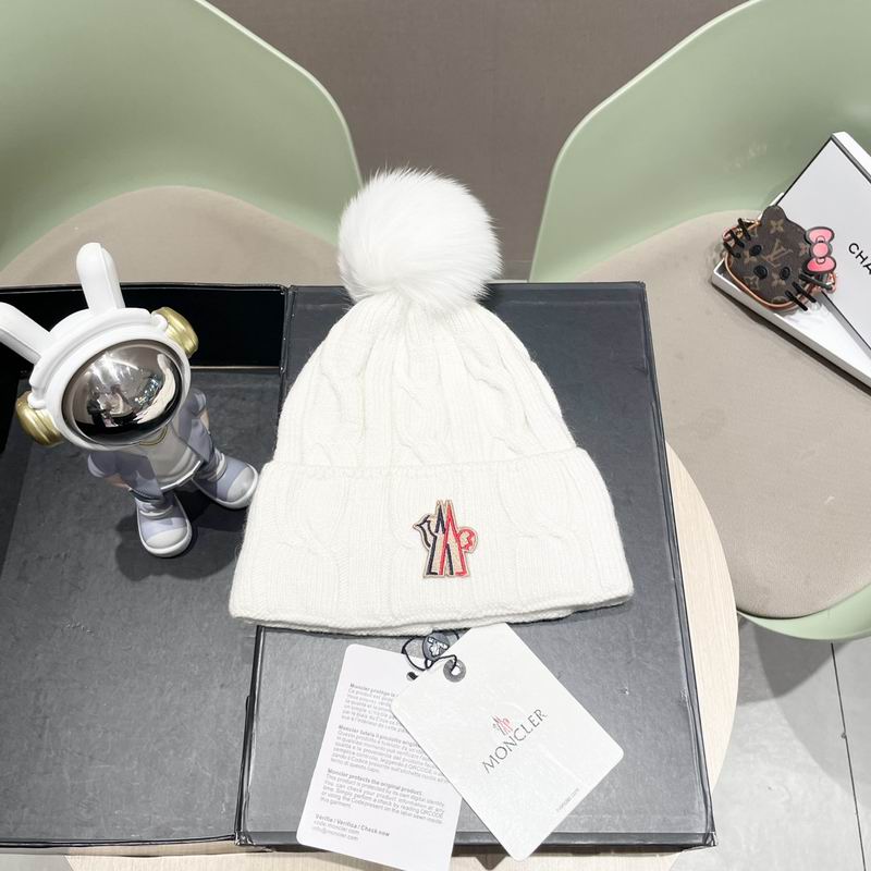 Moncler hat (635)