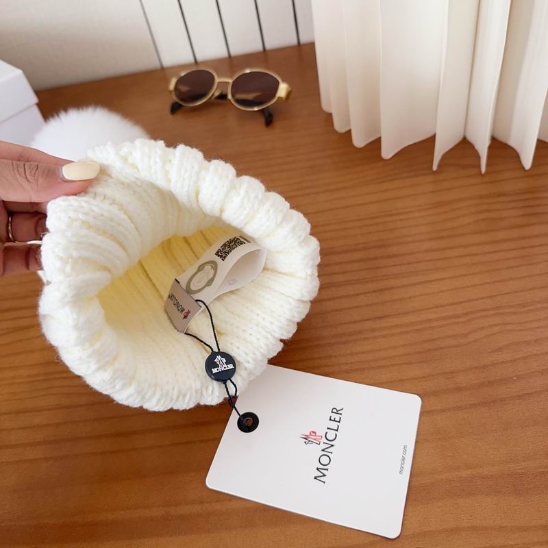 Moncler hat dx (1684)