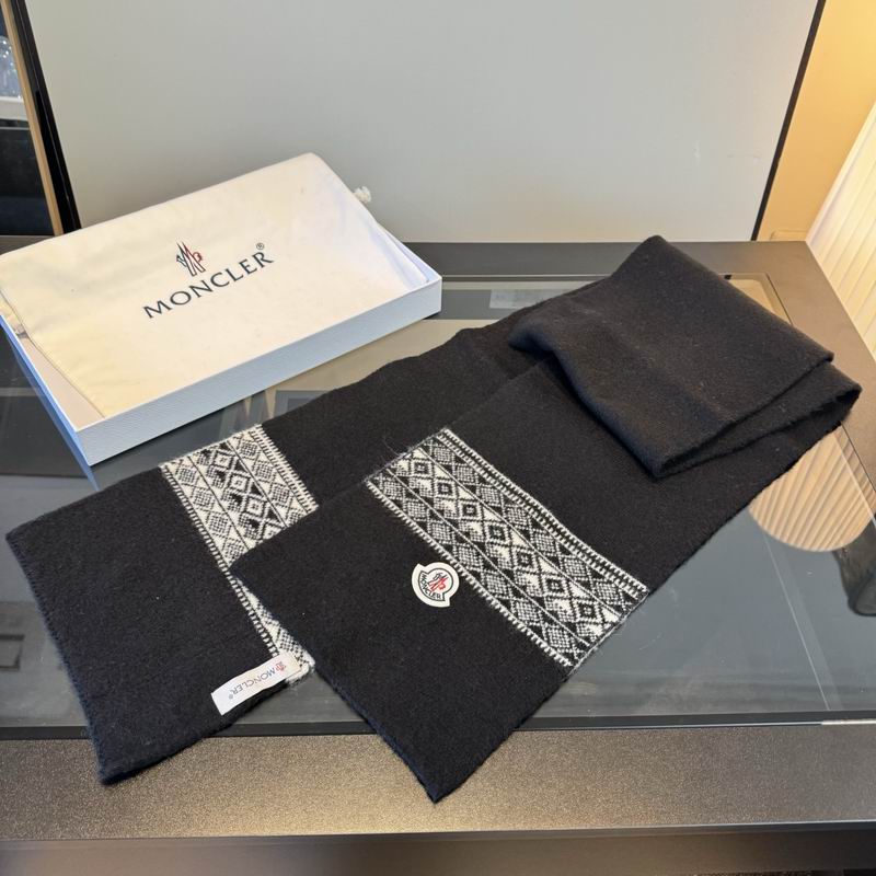 Moncler scarf hat  gloves (5)