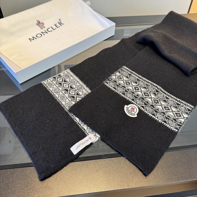 Moncler scarf hat  gloves (6)