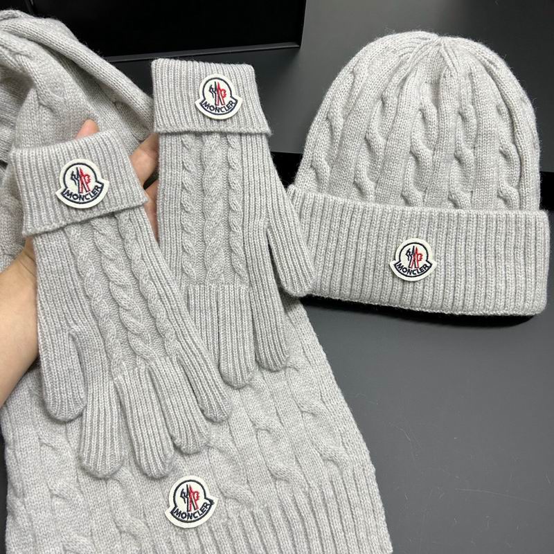 Moncler scarf hat gloves dx (12)