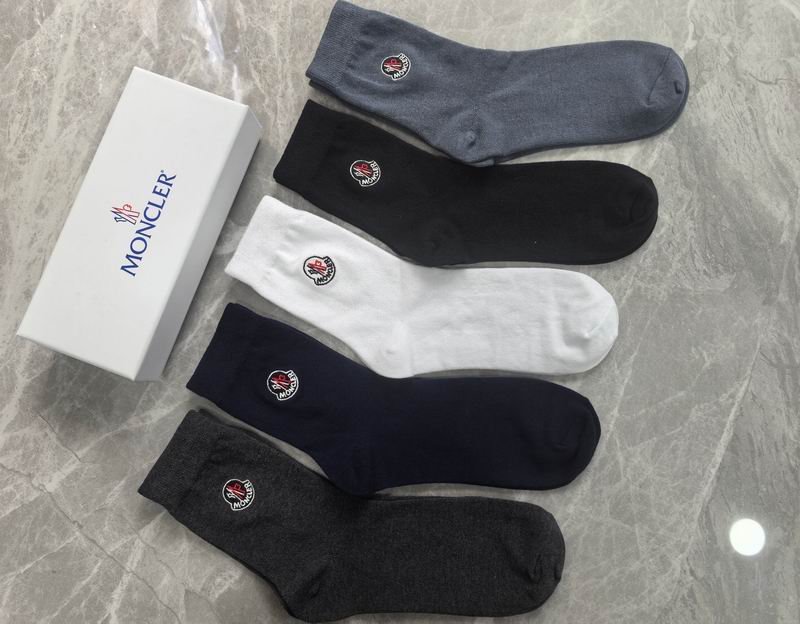 Moncler socks (4)