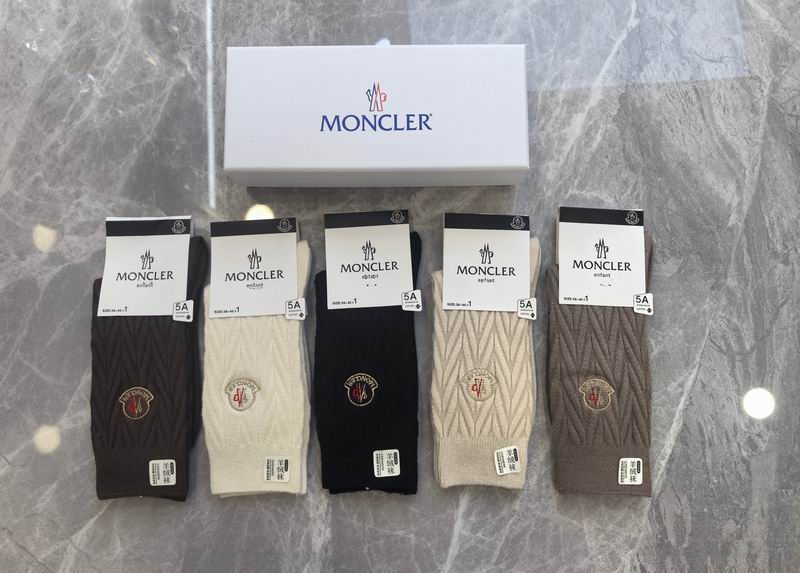 Moncler socks (6)