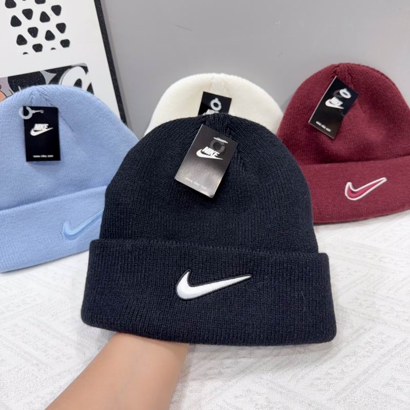 Nike hat (148)
