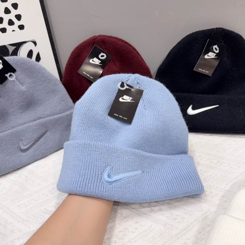 Nike hat (150)