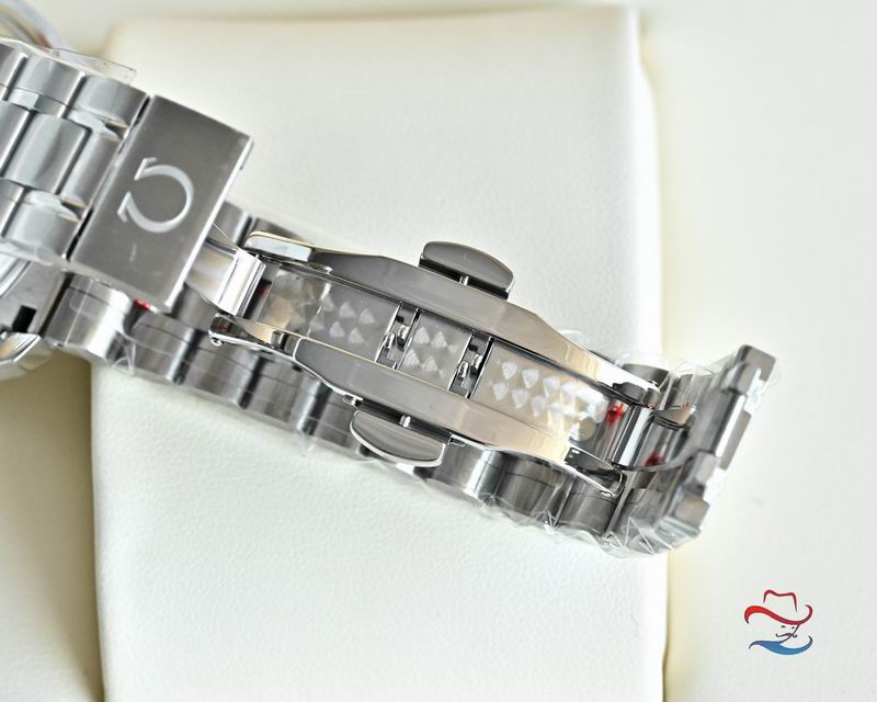 Omega 44mm 15-Speedmaster (1)