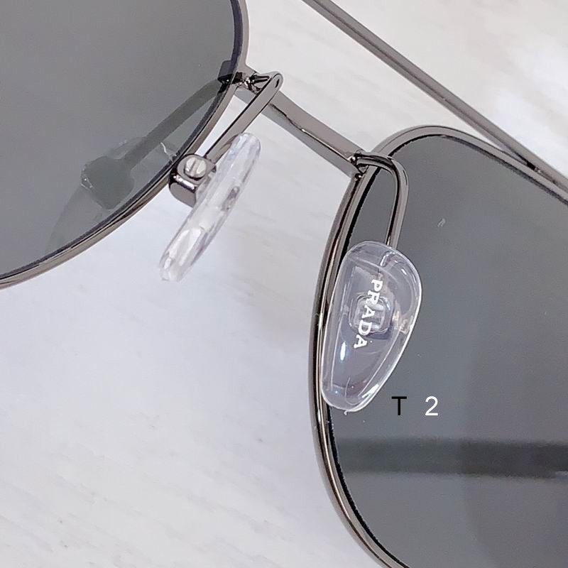 PRADA SPR 58 15 145 b06