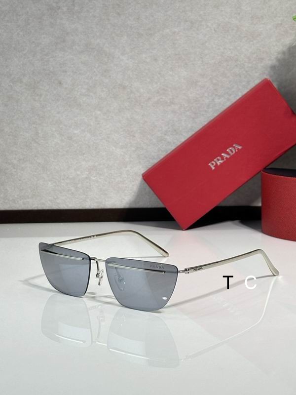 Prada SPR 64 13 145 c04