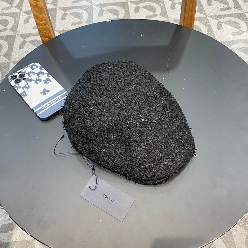 Prada beret (1)