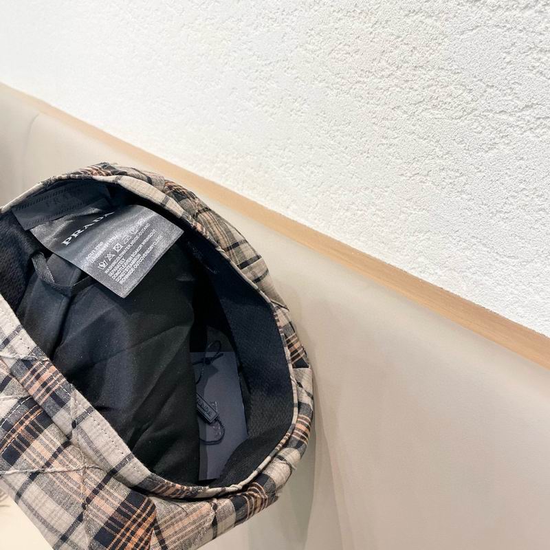 Prada beret (10)