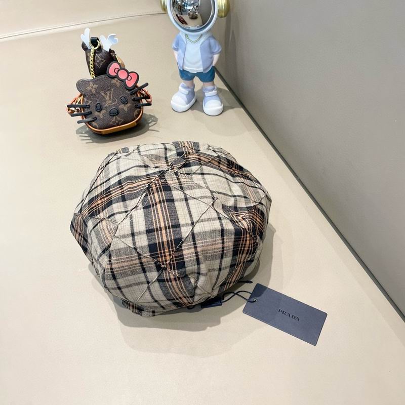 Prada beret (18)