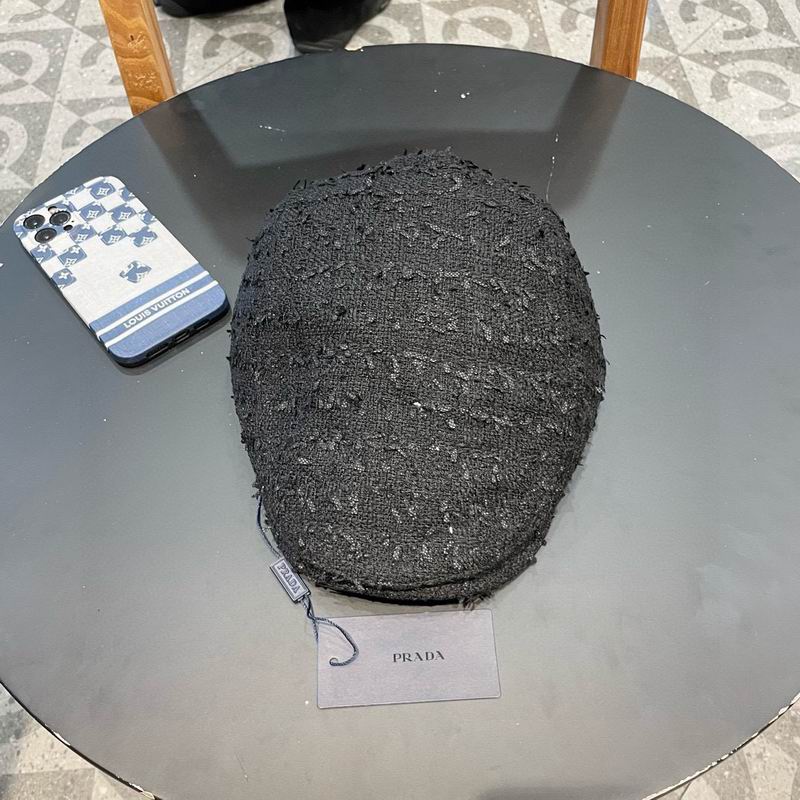 Prada beret (2)