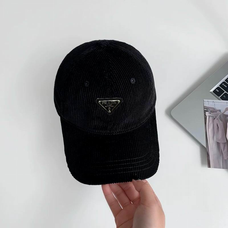Prada cap (373)