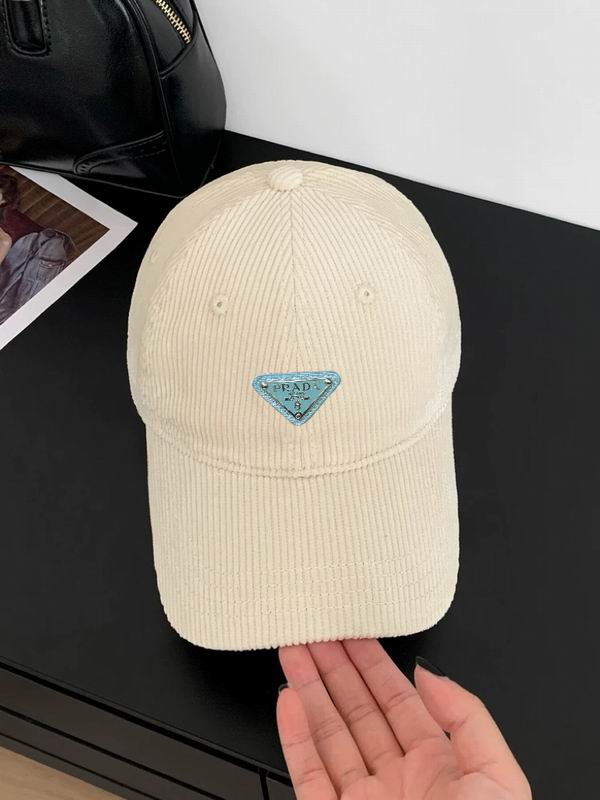 Prada cap (375)