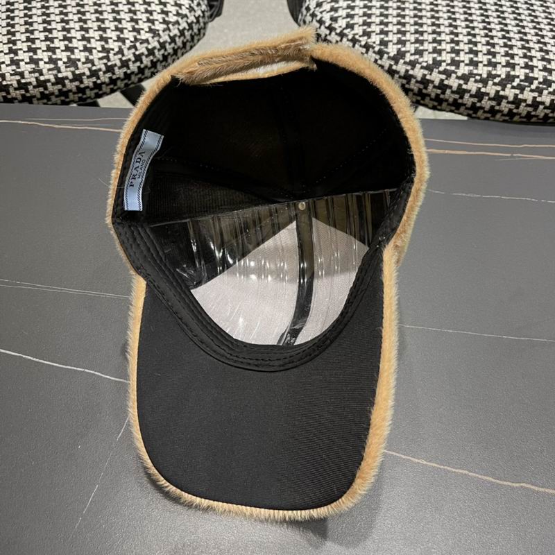 Prada cap (750)