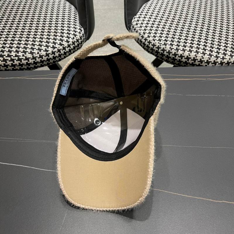 Prada cap (783)