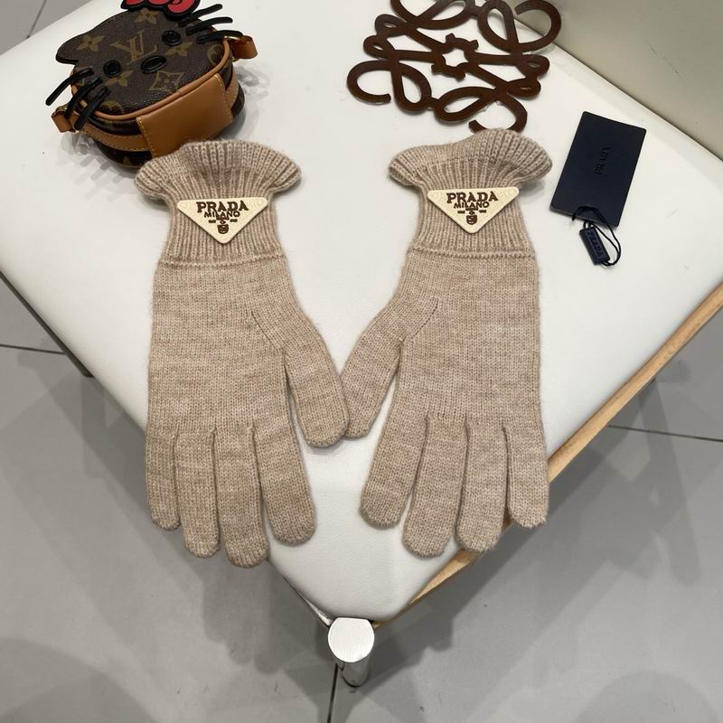 Prada gloves 32 (33)