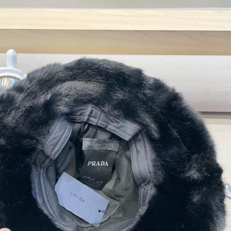 Prada hat (337)