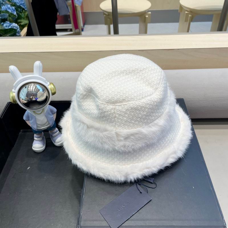 Prada hat (349)