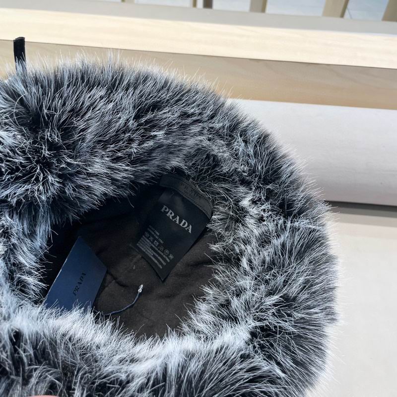 Prada hat (483)