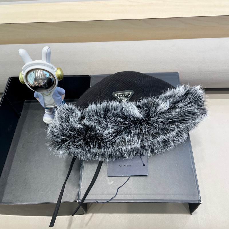 Prada hat (492)